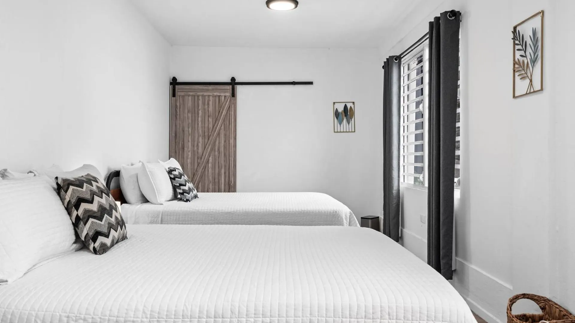 Pool House By Isla Verde Beach Home San Juan 0*,  Porto Riko