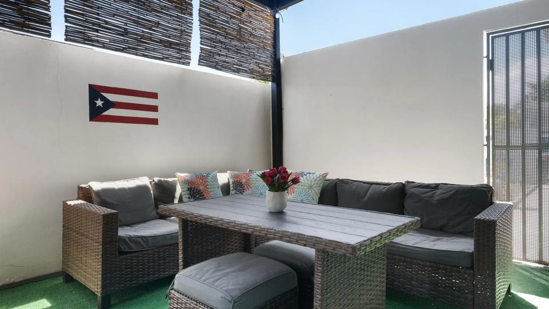 Pool House By Isla Verde Beach Home San Juan Tatil Evi